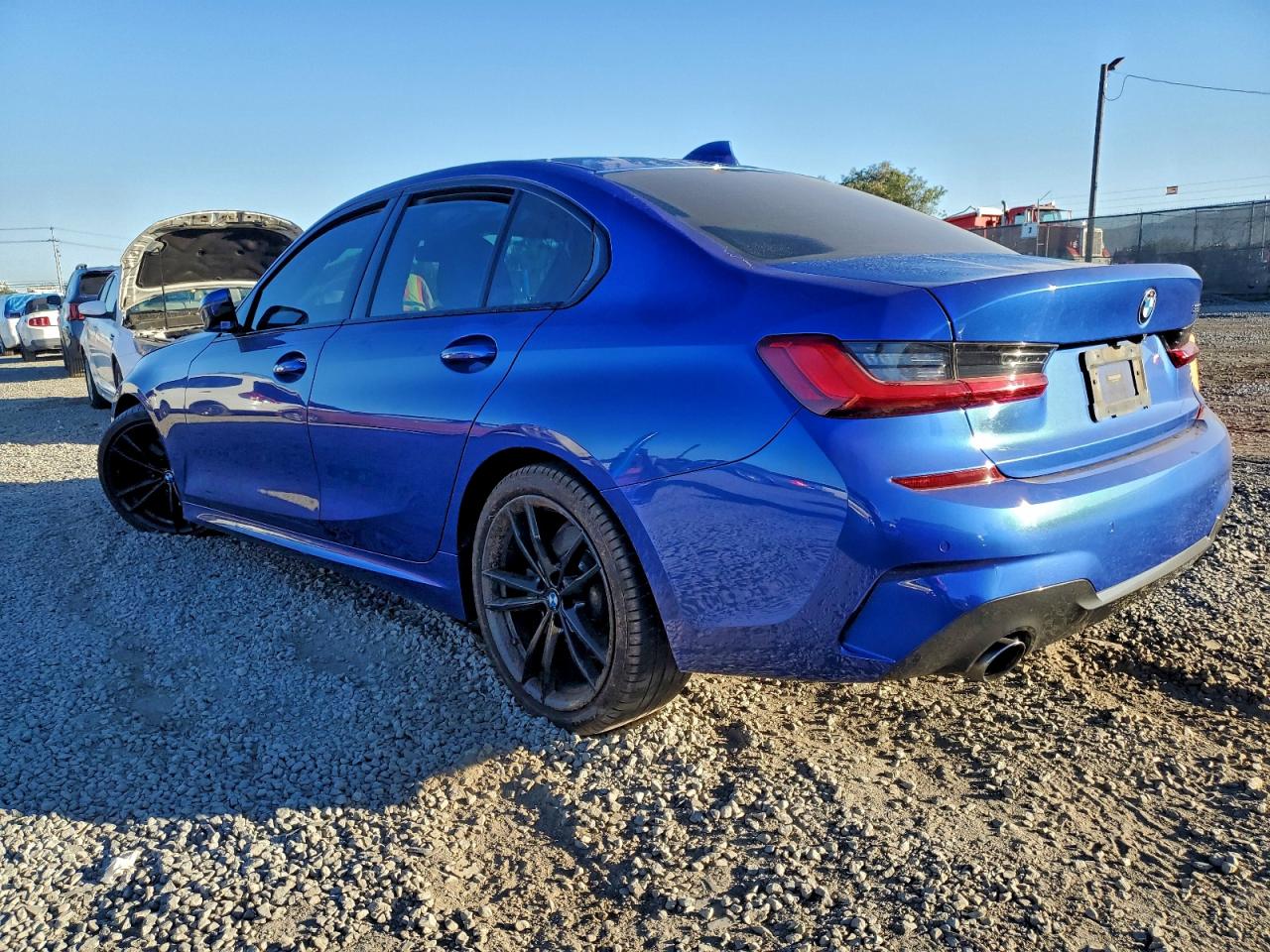 BMW 3 Series Image 8