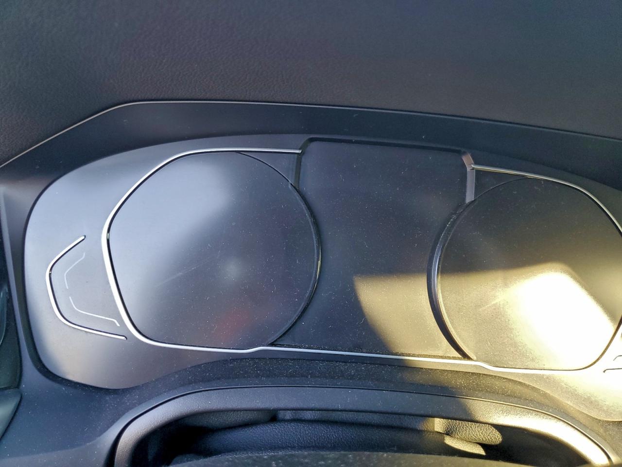 BMW 3 Series Image 12