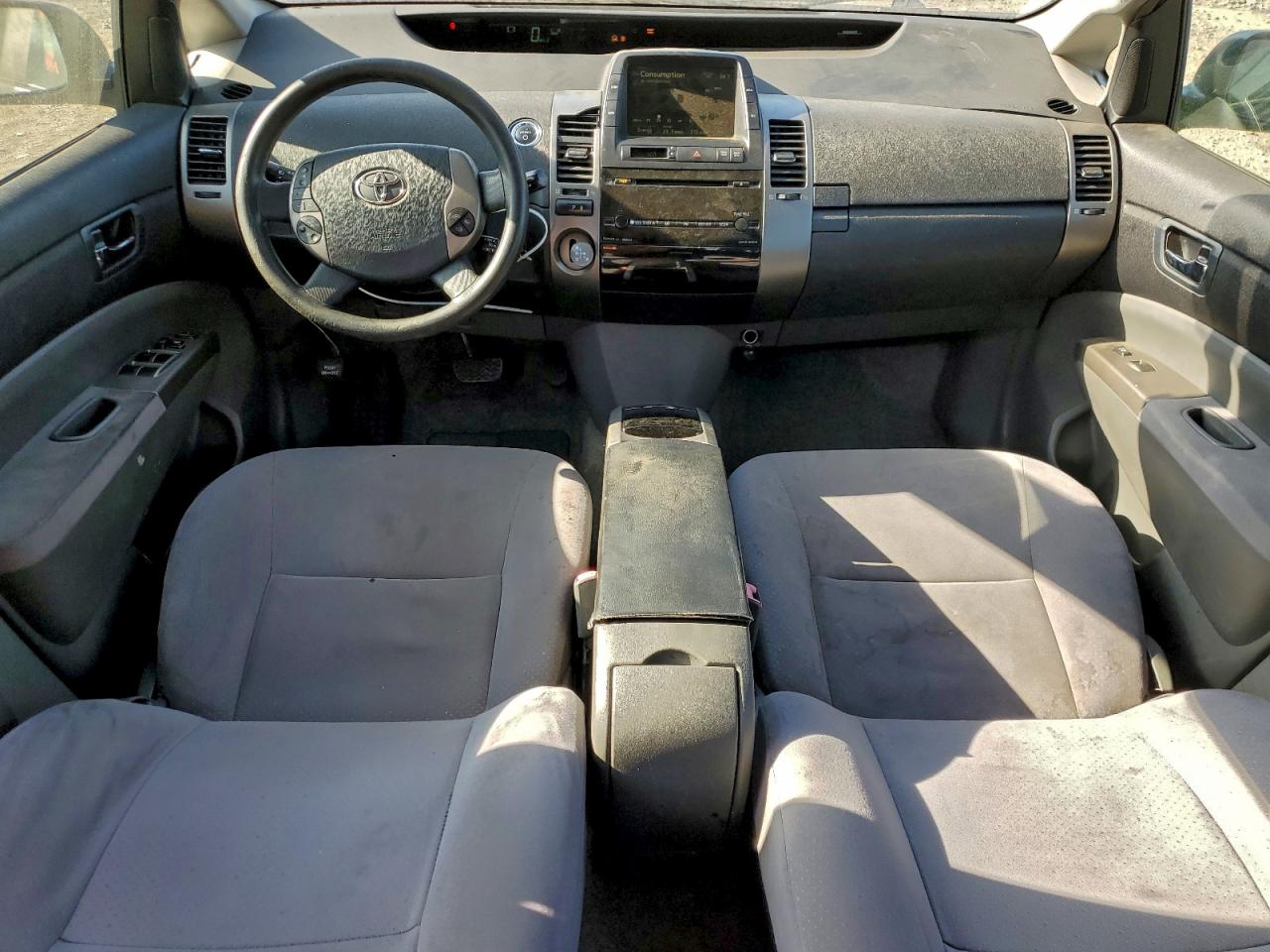 Toyota Prius Image 8