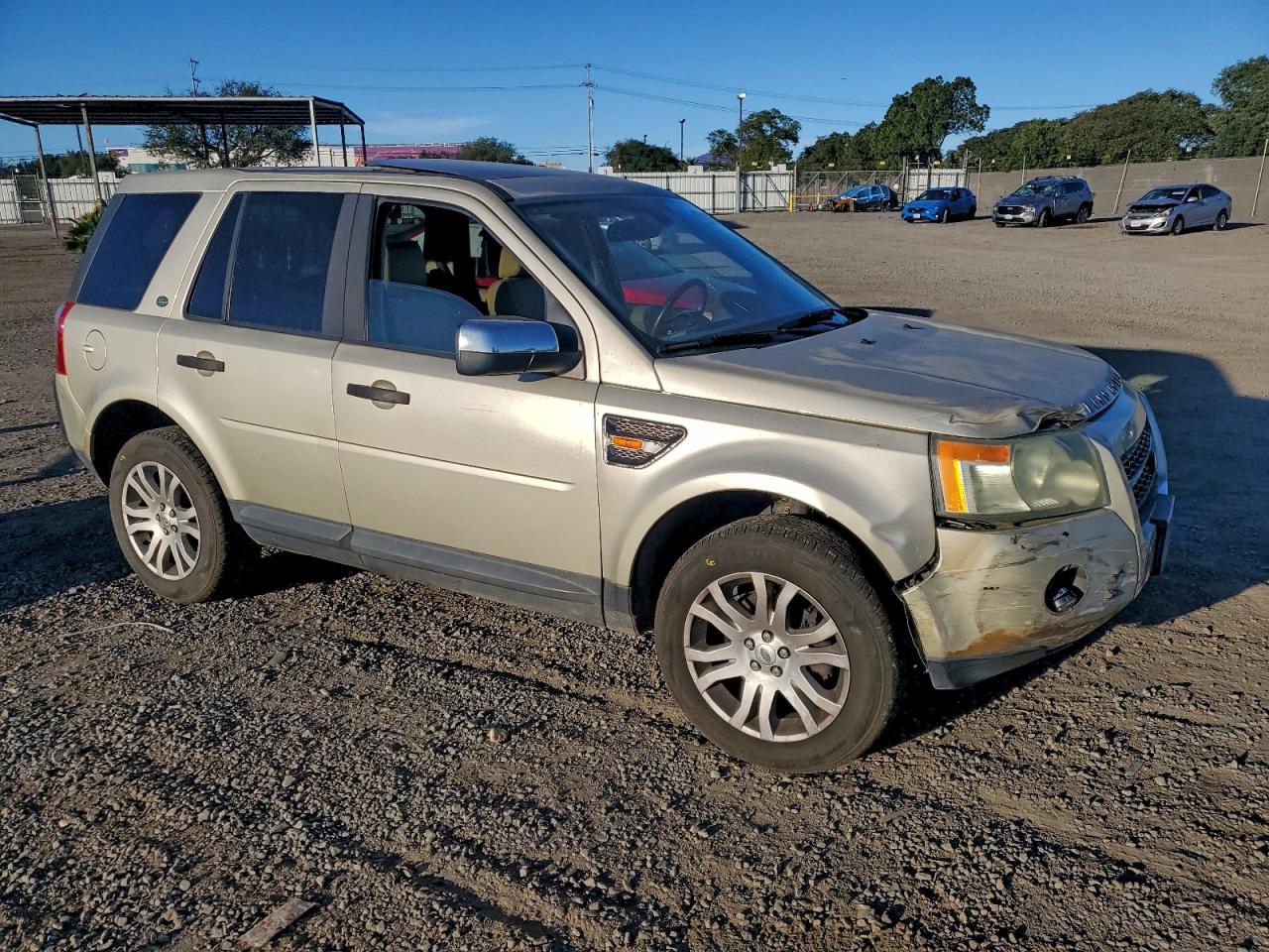 Land Rover LR2 Se Image 2