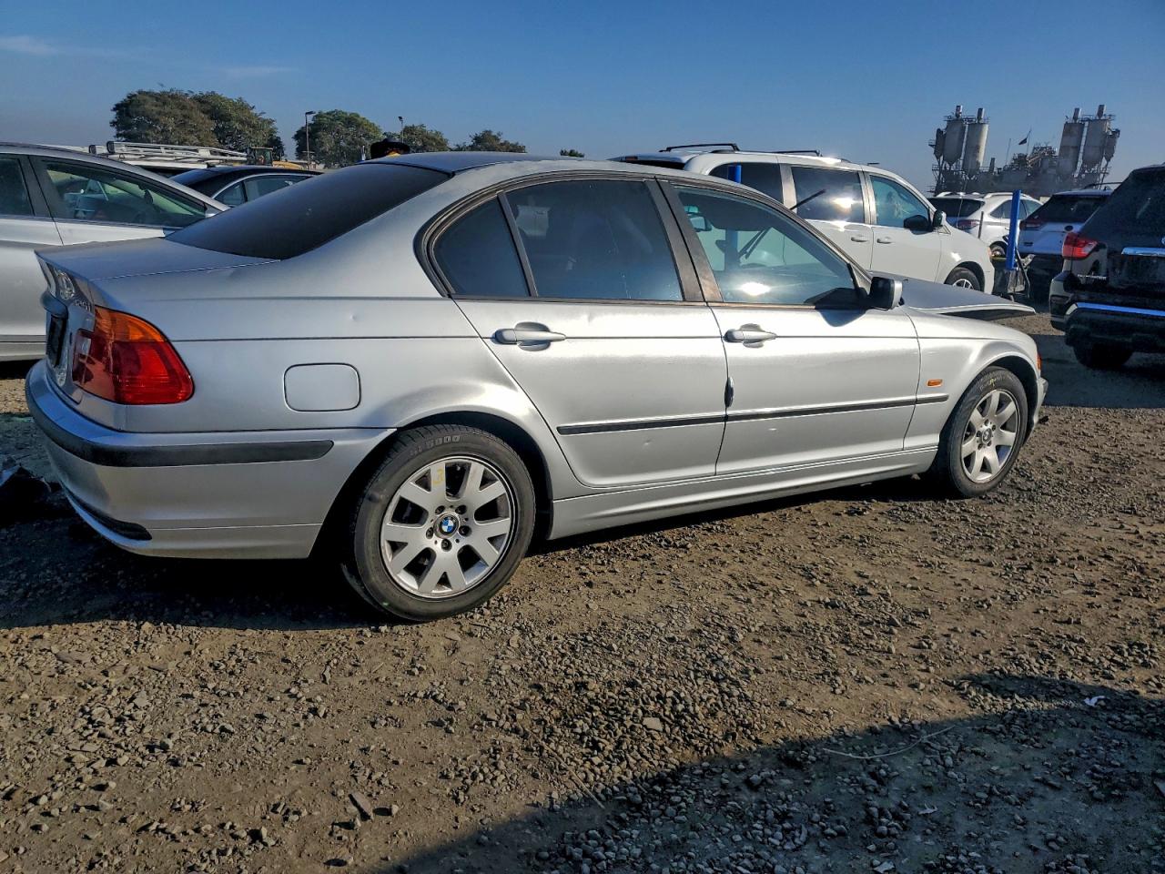 BMW 3 Series I Image 9