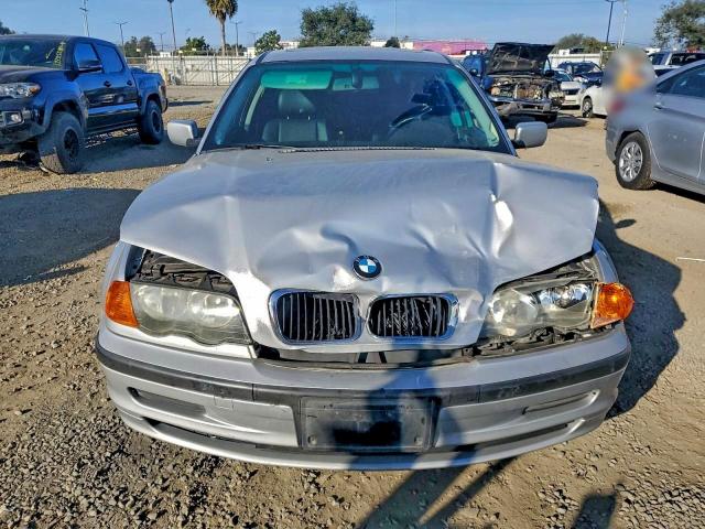 BMW 3 Series I Image 7