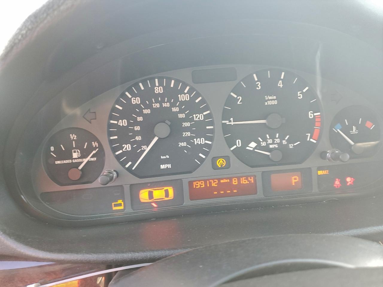 BMW 3 Series I Image 6