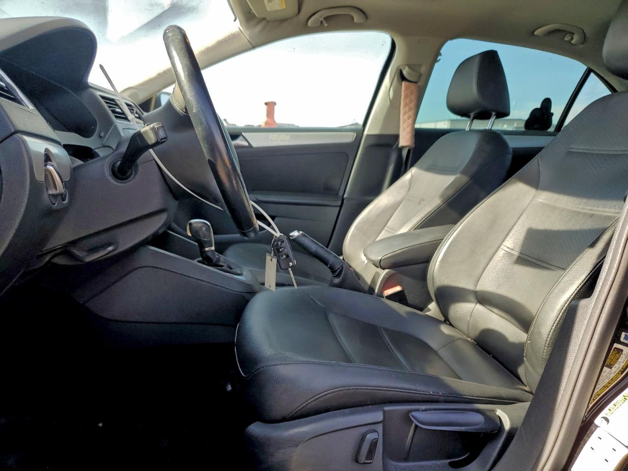 Volkswagen Jetta Se Image 5