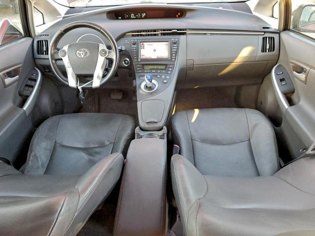 Toyota Prius Image 12