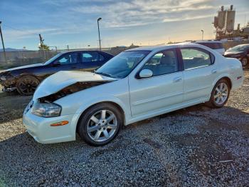  Salvage Nissan Maxima