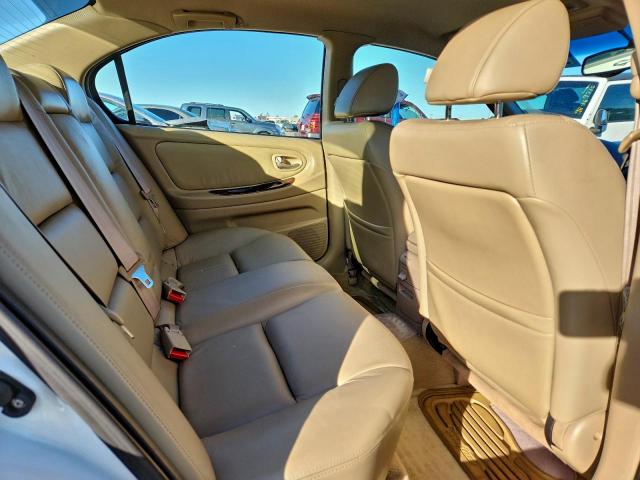 Nissan Maxima Gle Image 2