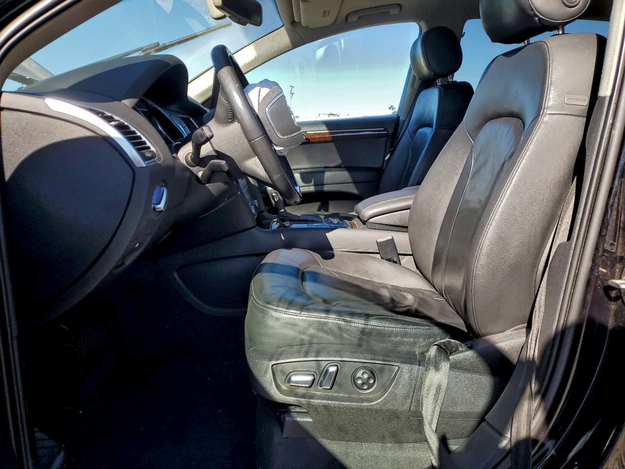 Audi Q7 Premium Plus Image 11