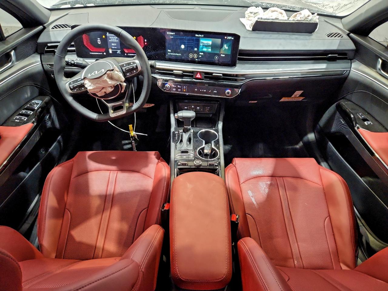 Kia K5 Gt Line Image 2