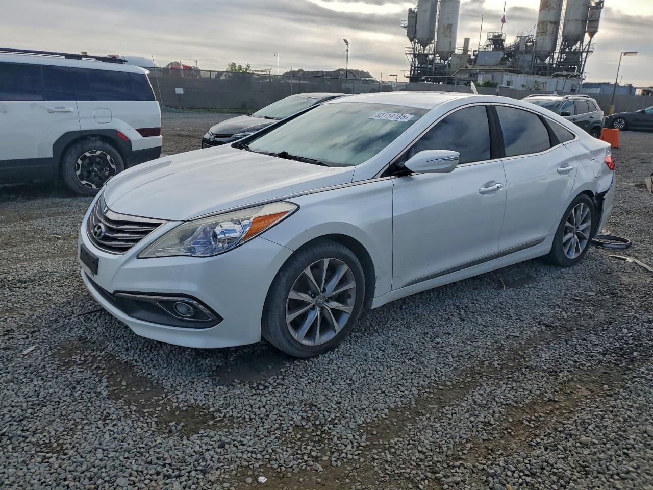 Hyundai Azera Image 1