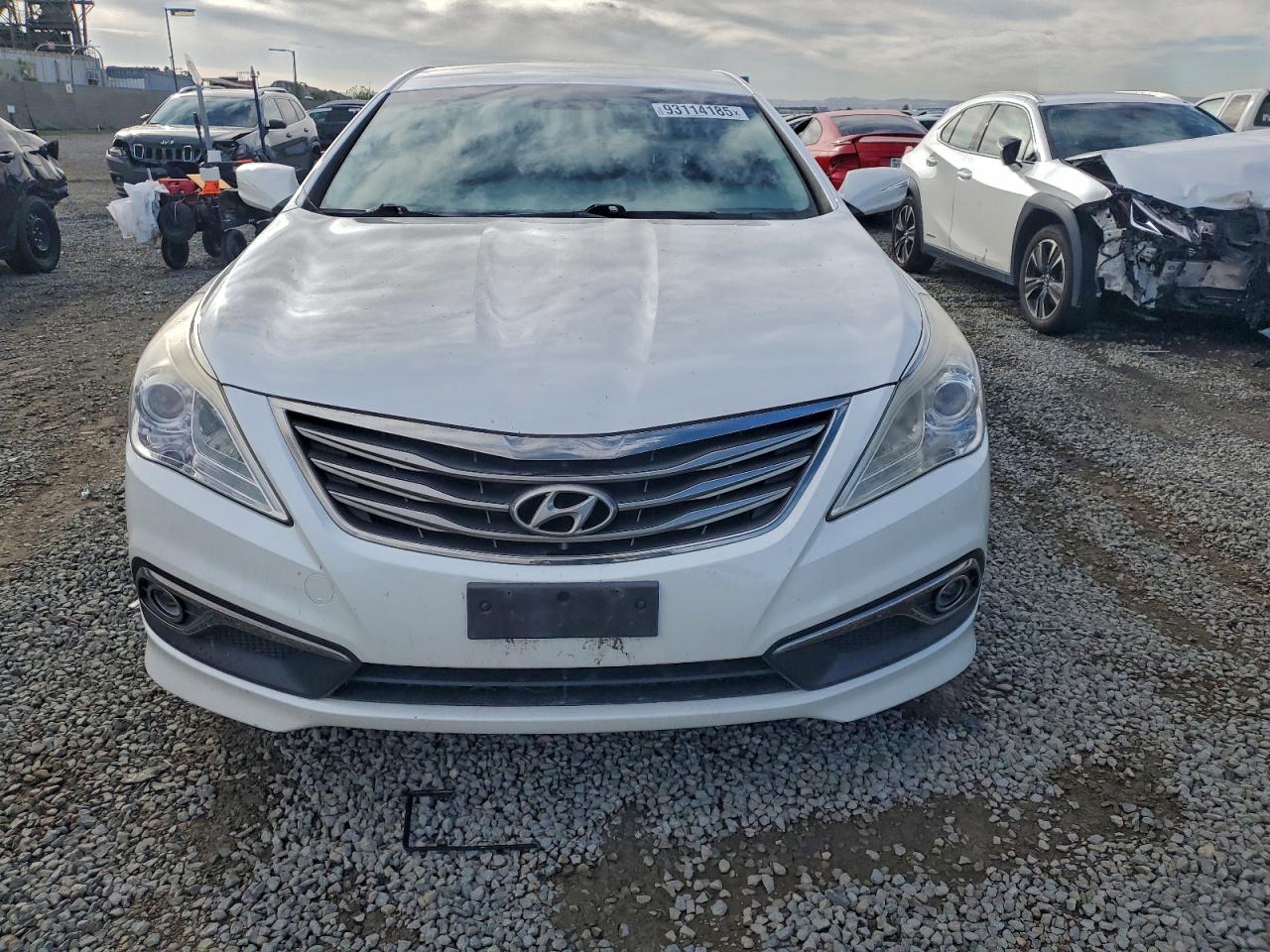 Hyundai Azera Image 10