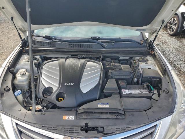 Hyundai Azera Image 11