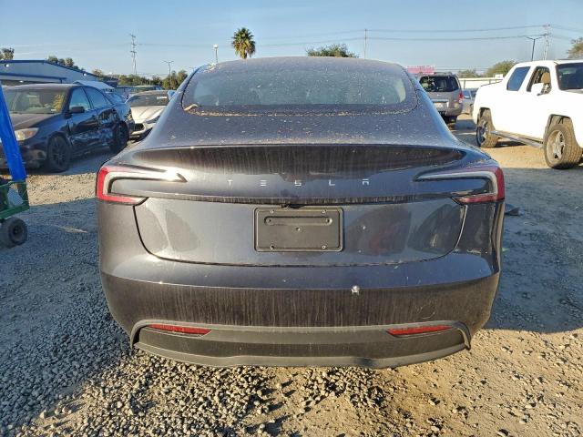 Tesla Model 3 Image 8