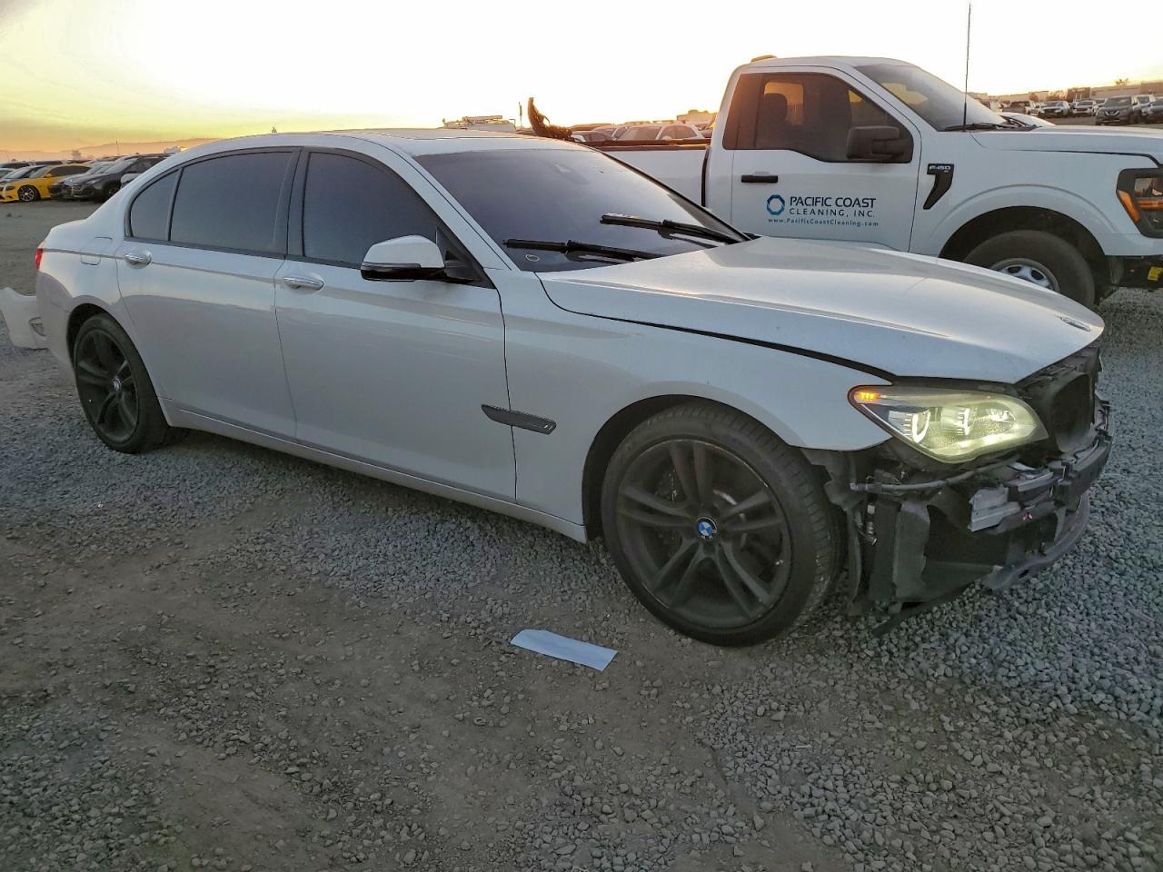 BMW 7 Series Li Image 13