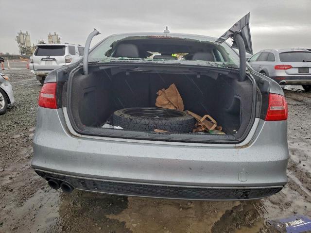 Audi A4 Premium S-line Image 4