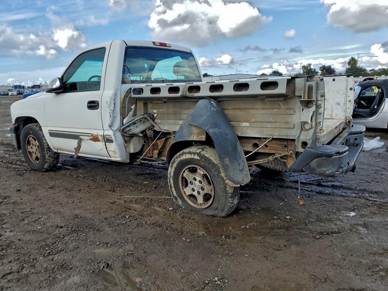 Chevrolet Silverado K1500 Image 4