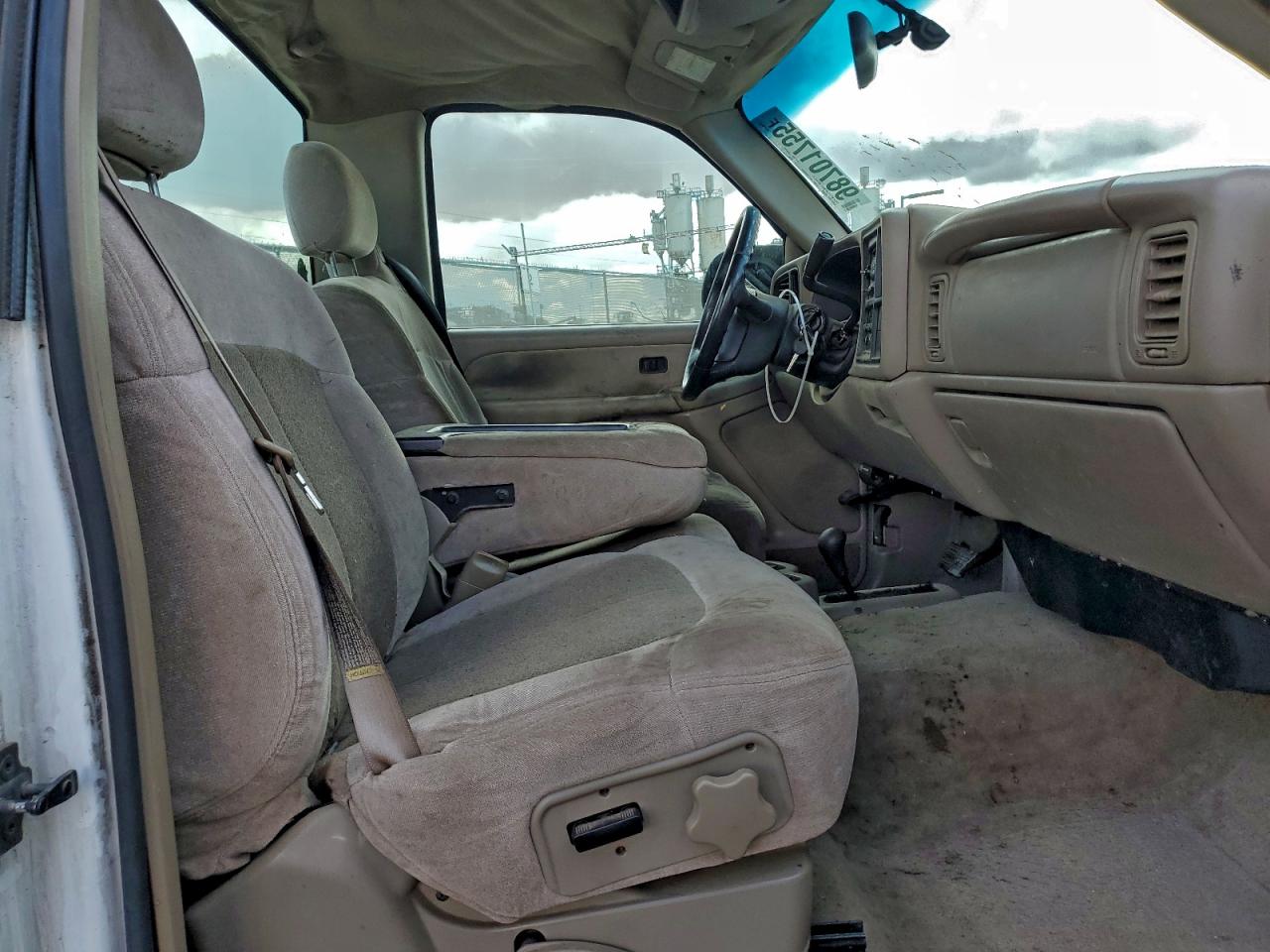 Chevrolet Silverado K1500 Image 8