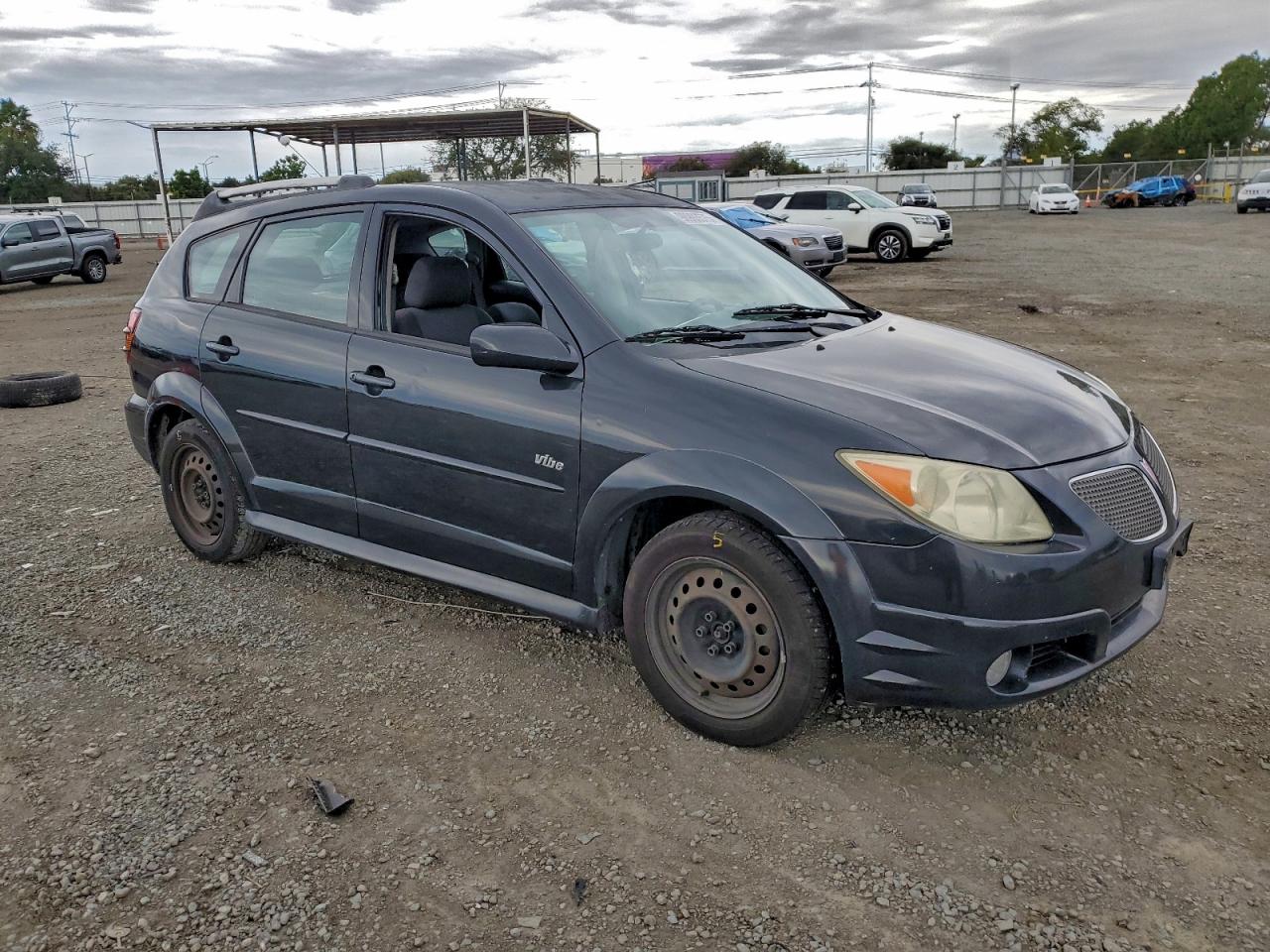 Pontiac Vibe Image 6