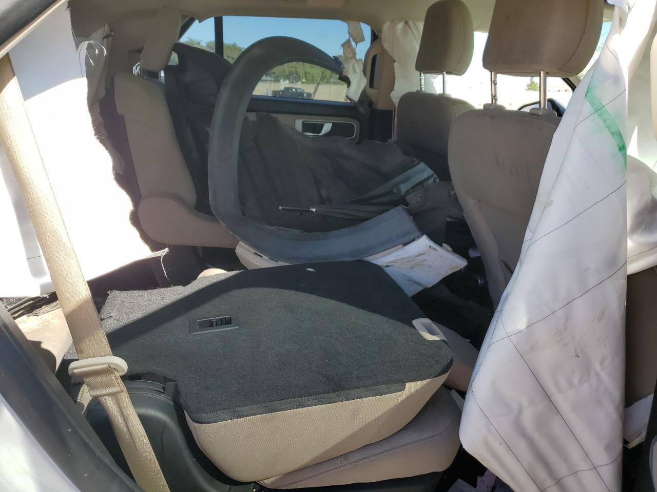 Ford Explorer Xlt Image 13