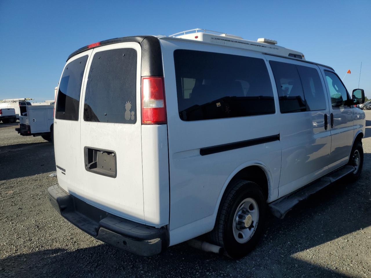 Chevrolet Express Lt Image 2