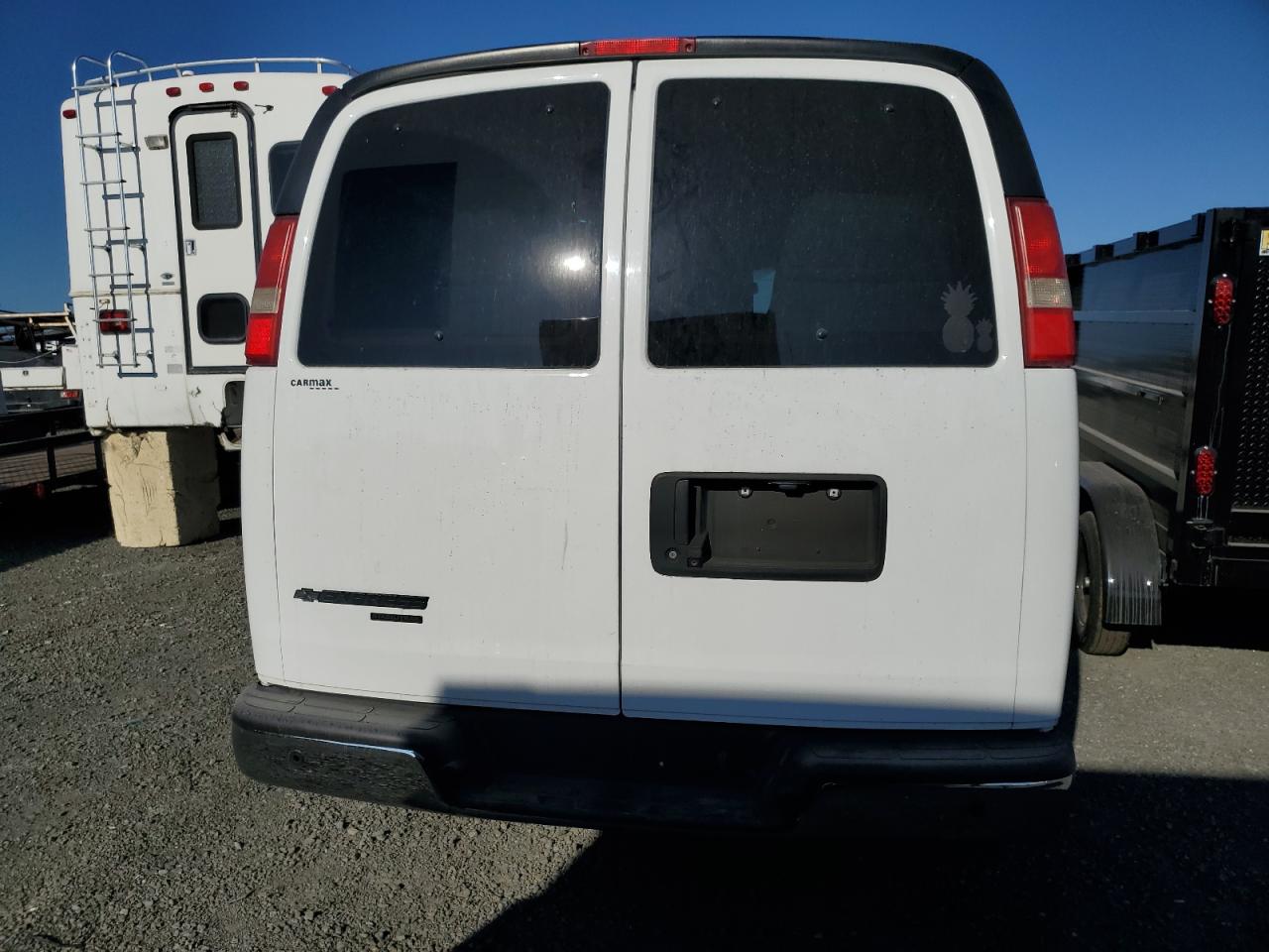 Chevrolet Express Lt Image 6