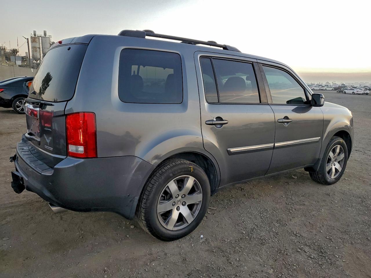 Honda Pilot Touring Image 4