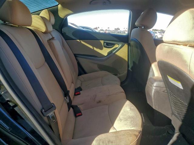 Hyundai ELANTRA Gls Image 4