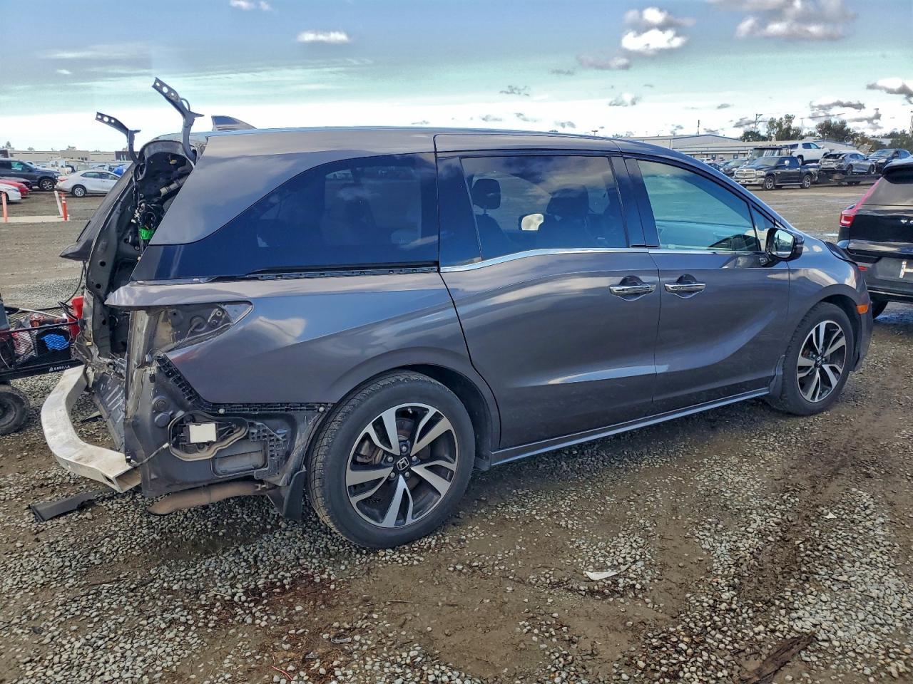Honda Odyssey Elite Image 2