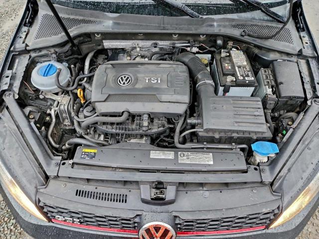 Volkswagen GTI Image 5