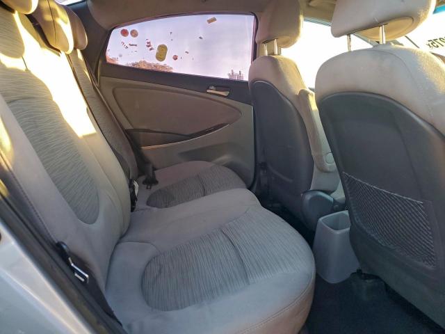 Hyundai ACCENT Se Image 10