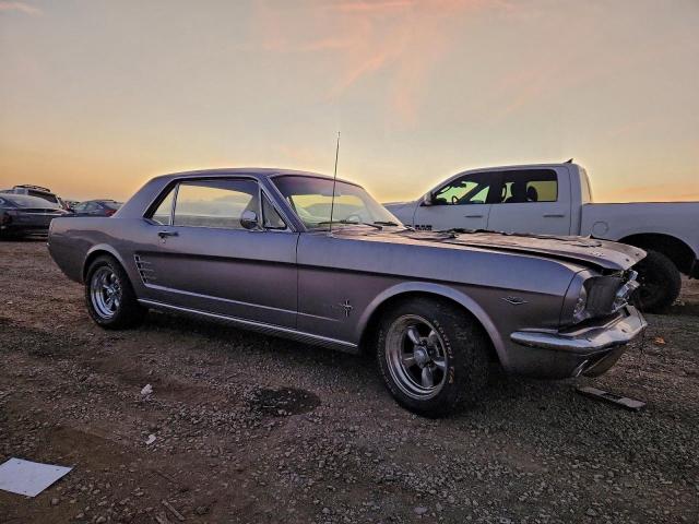 Ford Mustang Image 7