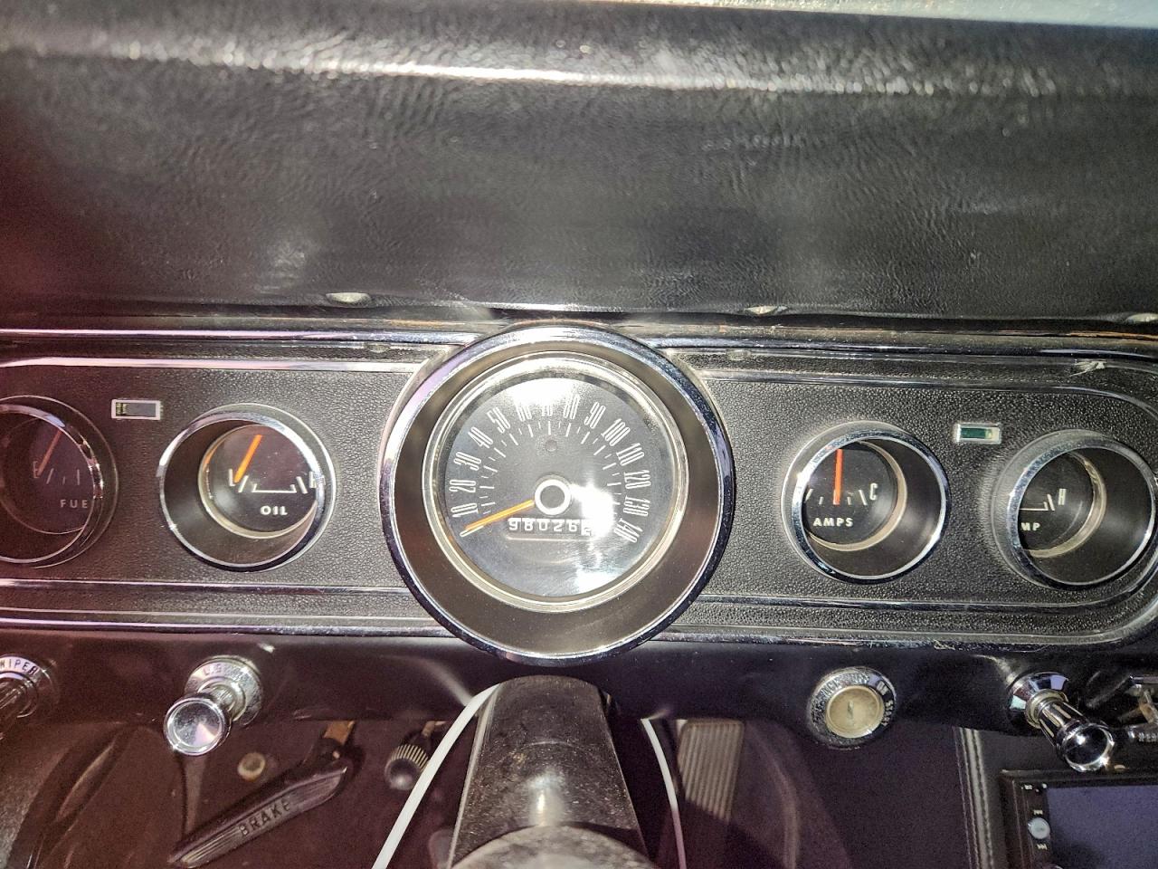 Ford Mustang Image 9