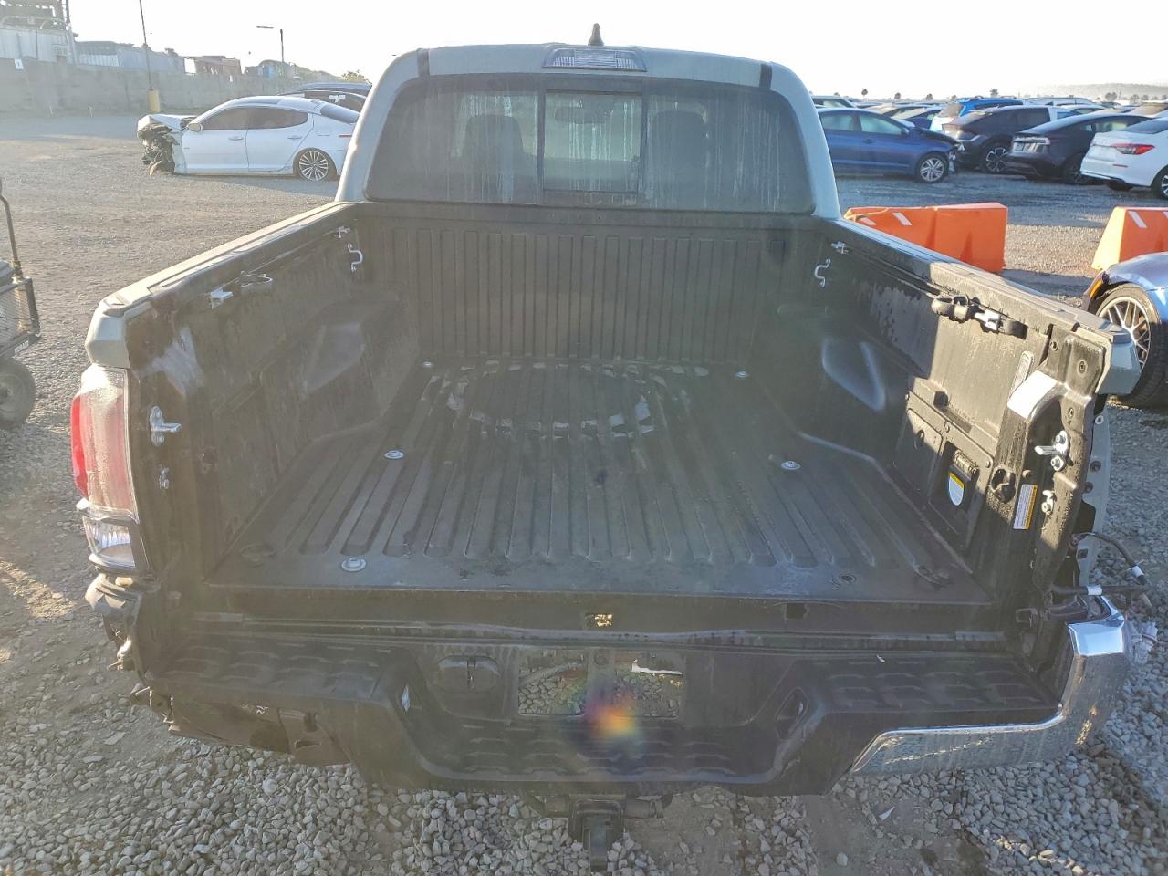 Toyota Tacoma Double Cab Image 4