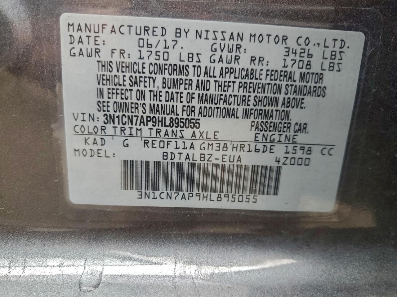 Nissan Versa S Image 6