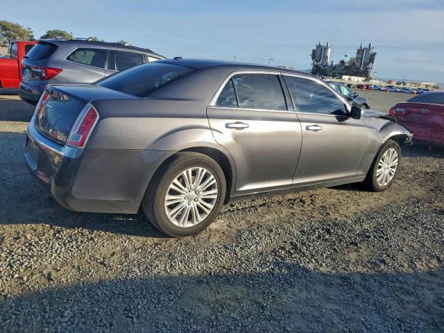 Chrysler 300 Varvatos Image 4