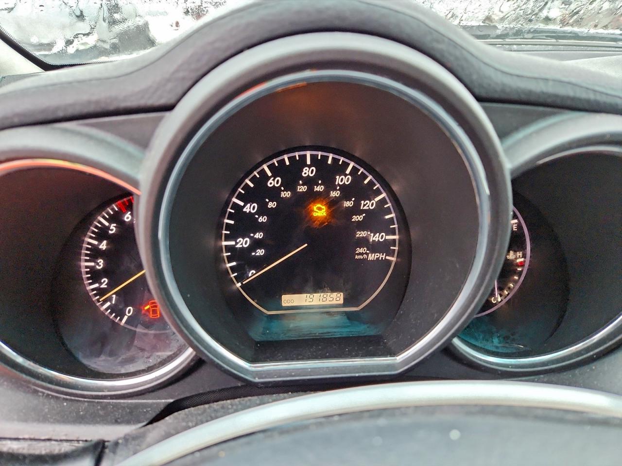 Lexus RX 330 Image 5