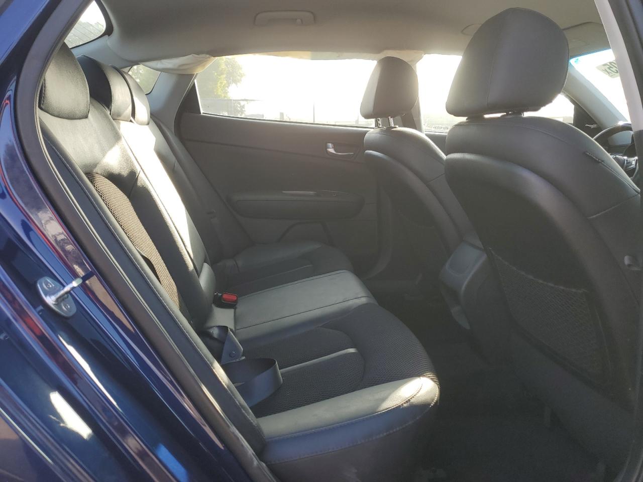 Kia Optima Lx Image 9