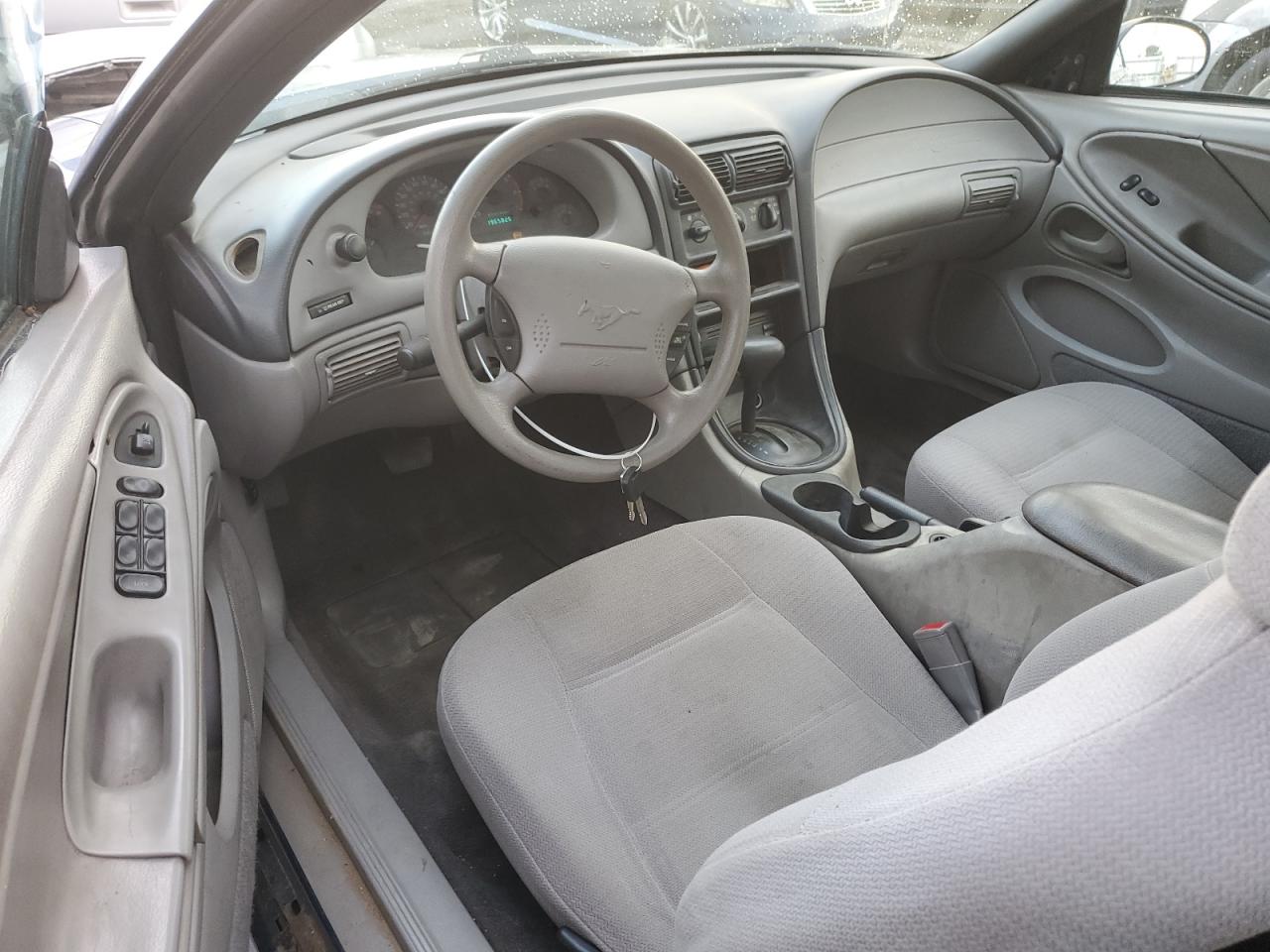 Ford Mustang Image 11