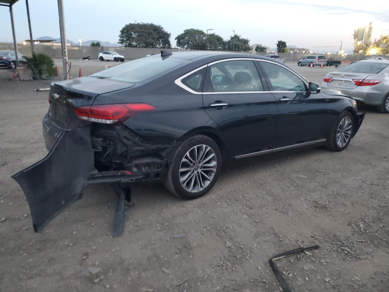 Hyundai Genesis 3.8l Image 4