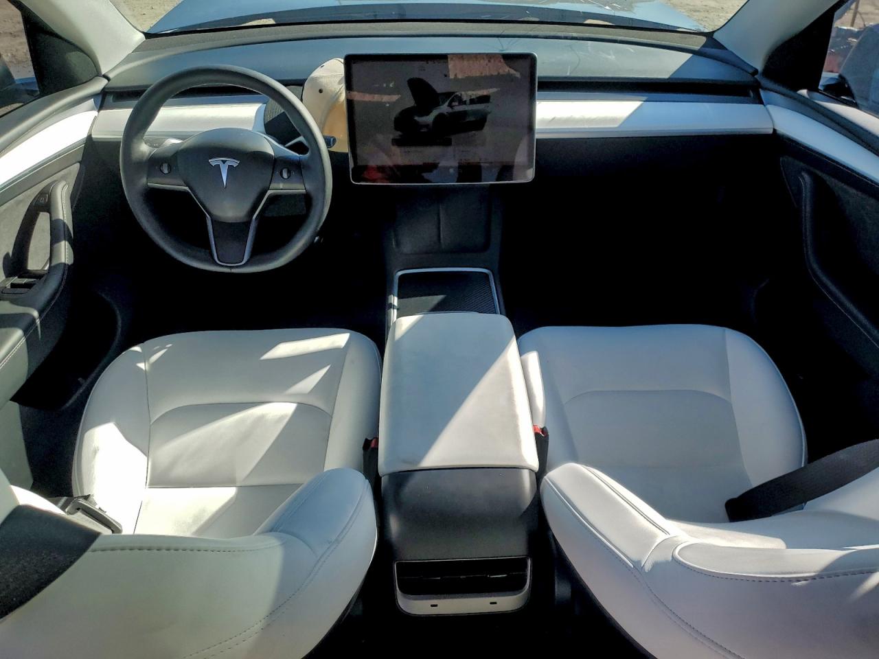 Tesla Model Y Image 3