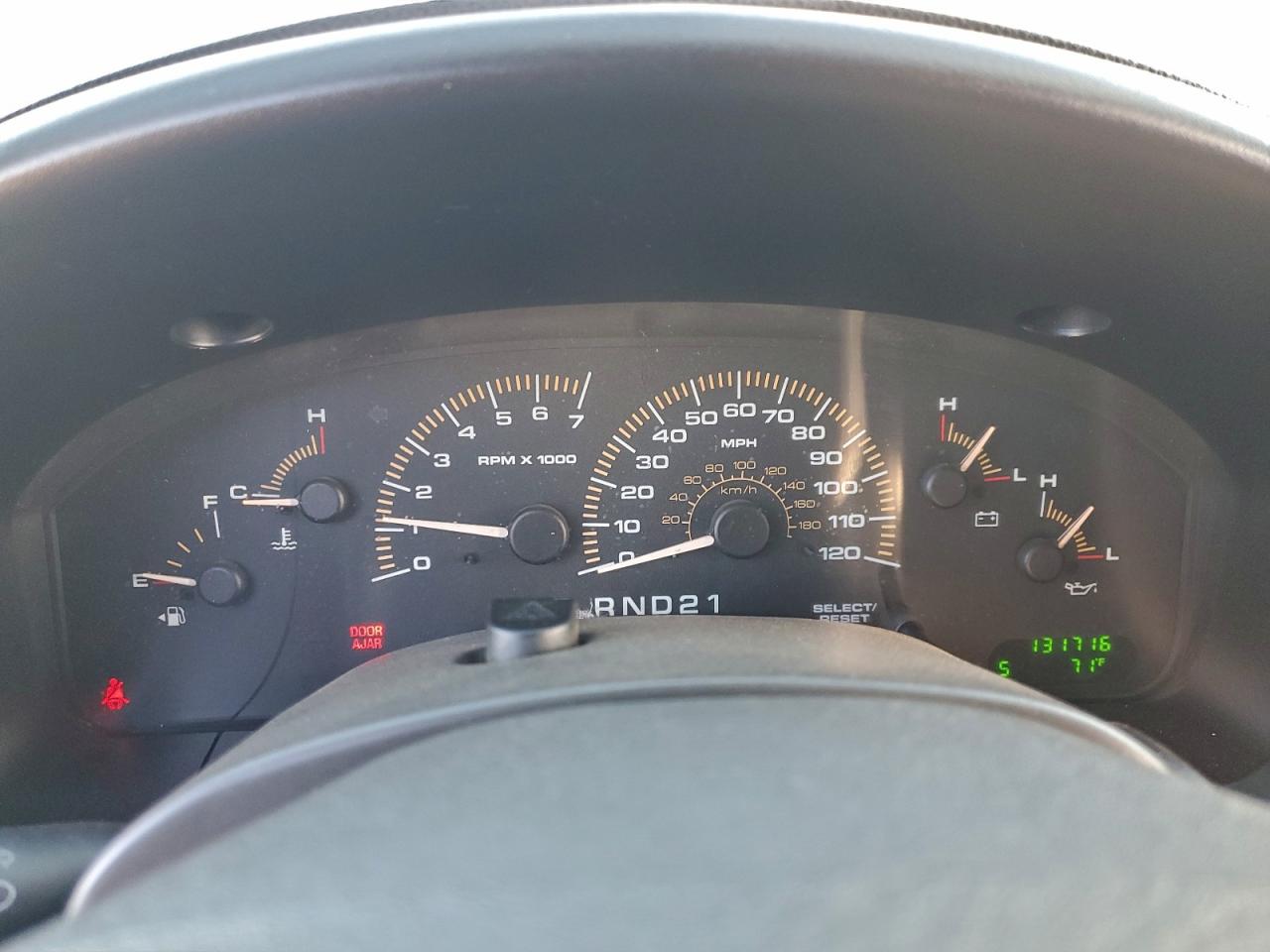 Ford Expedition Xlt Image 3