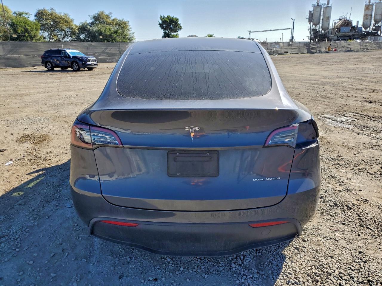 Tesla Model Y Image 6