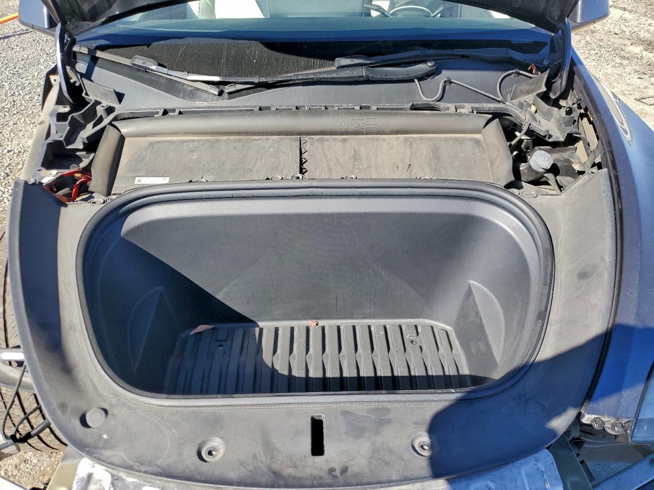 Tesla Model Y Image 11