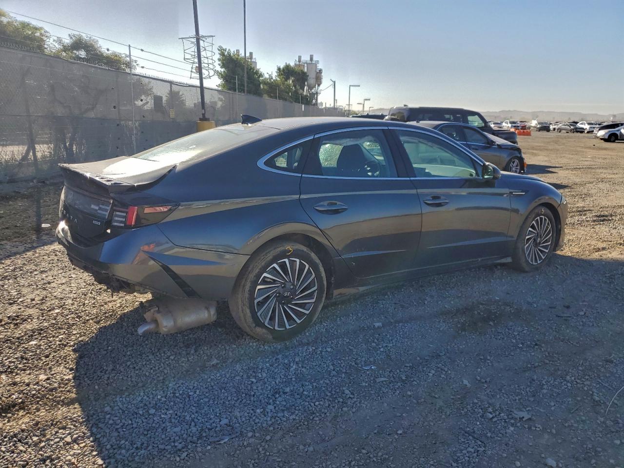 Hyundai SONATA Hybrid Image 11