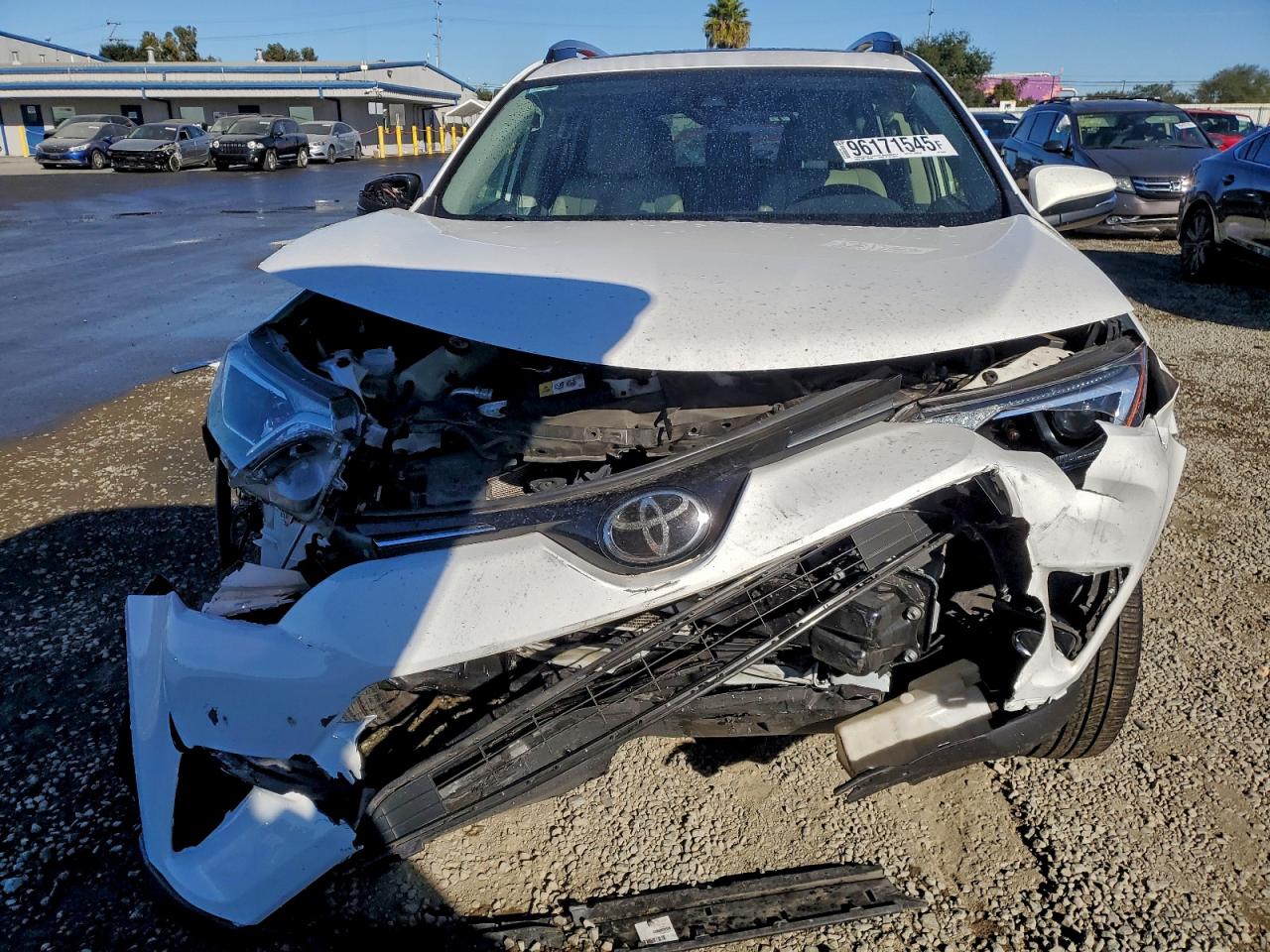 Toyota RAV4 Xle Image 2