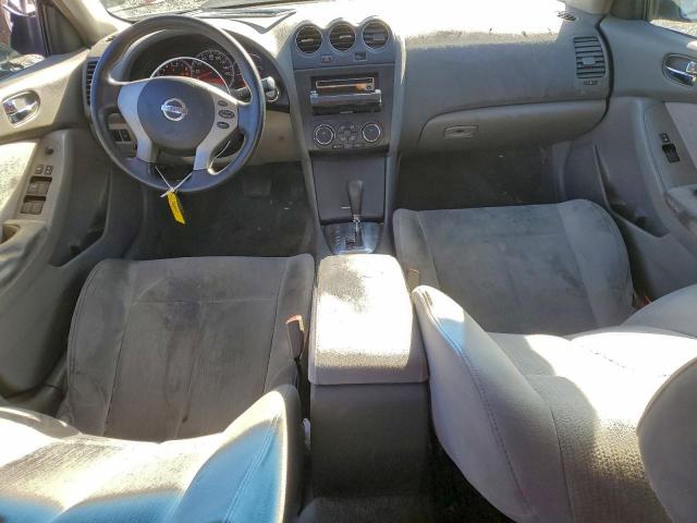 Nissan Altima Base Image 9