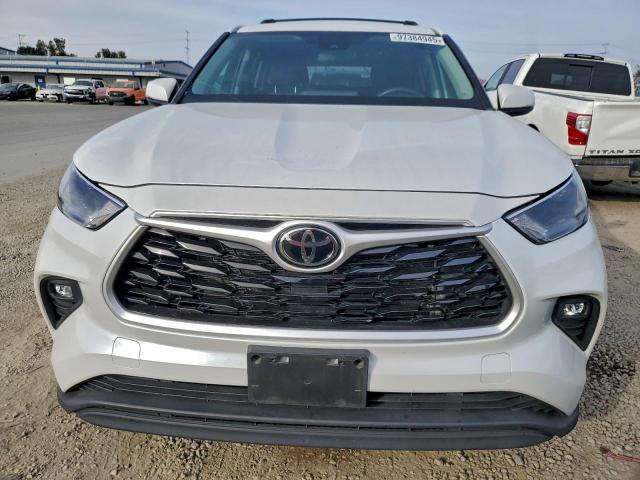 Toyota Highlander L Image 12