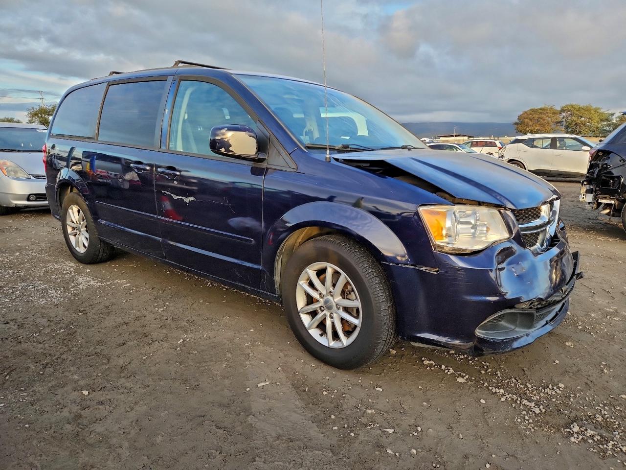 Dodge Caravan Sxt Image 4