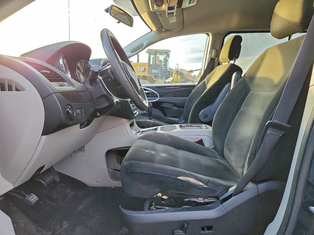 Dodge Caravan Sxt Image 8