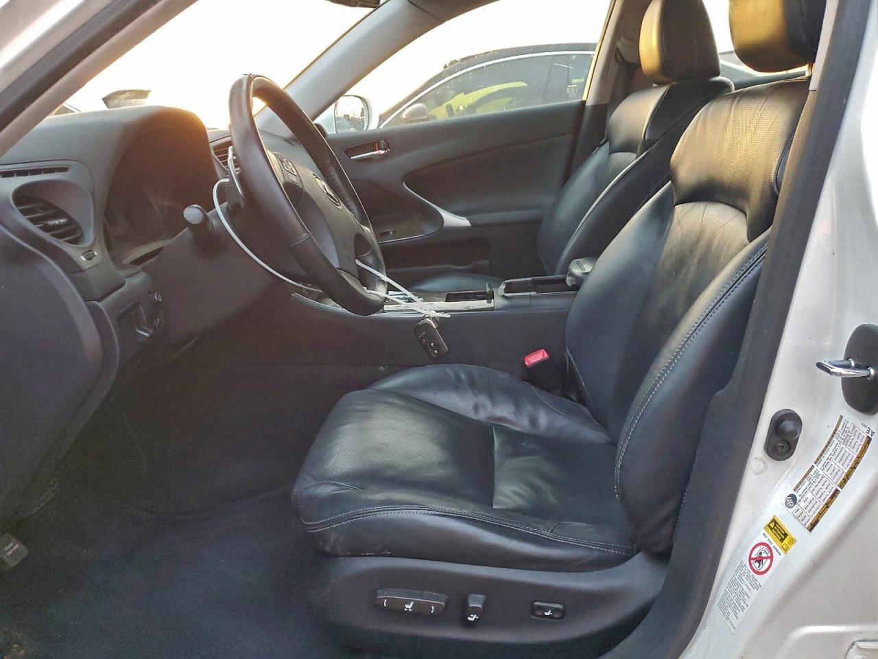 Lexus Is 250 Image 12